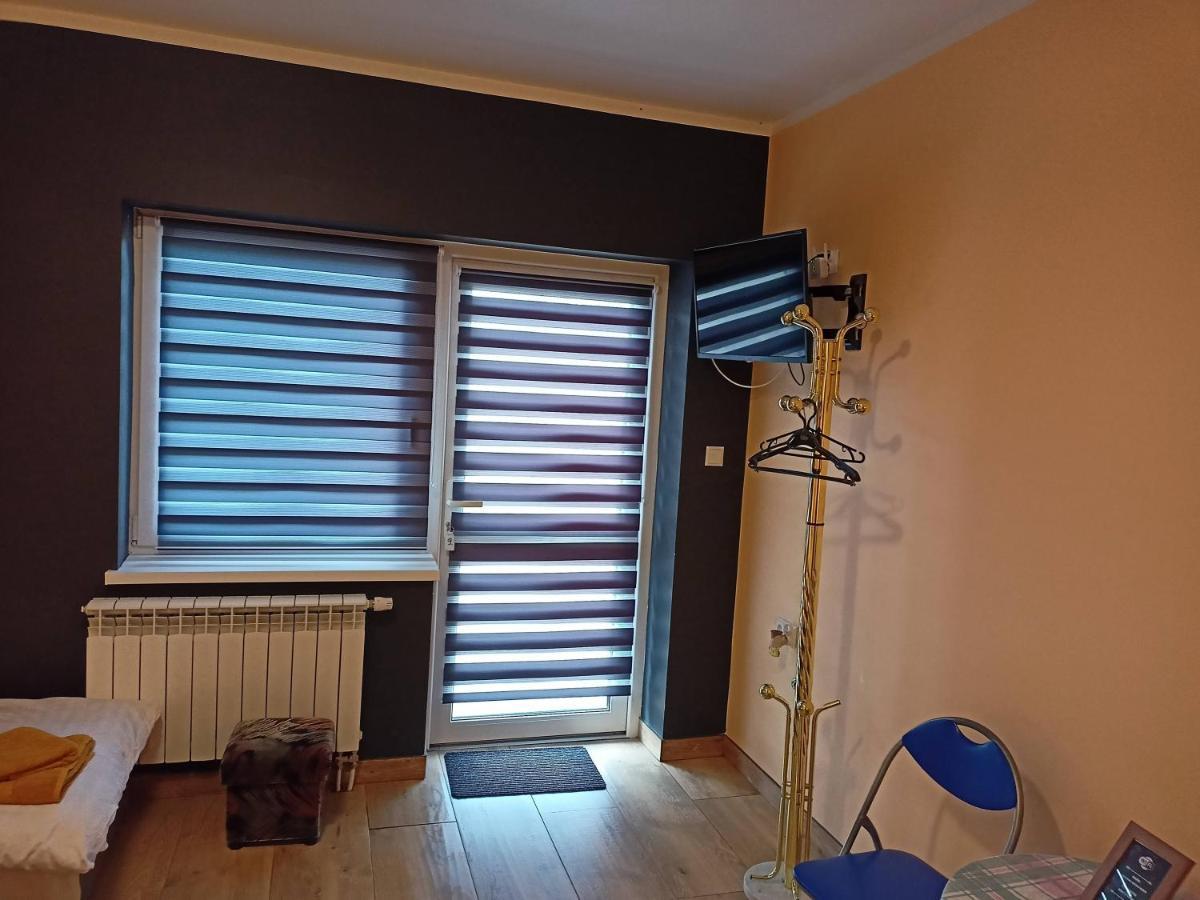 Pokoje Mira Torzym Exteriör bild